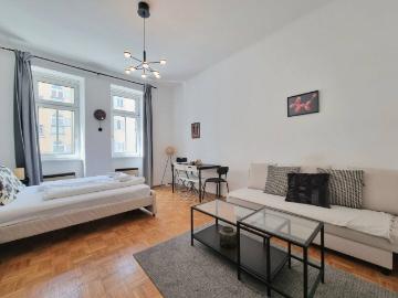 Tolle Lage Nahe Hernalser Hauptstr. Großzügige 1 Zimmer Altbauwohnung Bahnhof Hernals in der Nähe