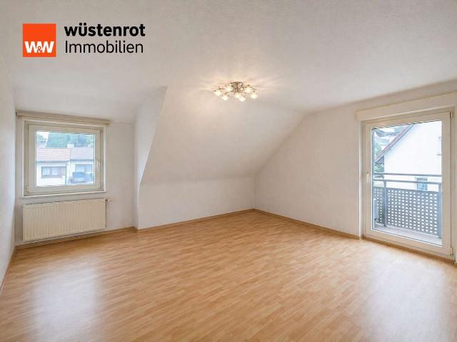 Tolle Lage! 3 Zimmer Wohnung mit Balkon und viel Stauraum in Welzheim