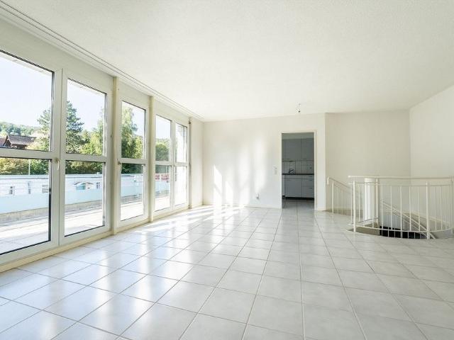 Tolle Maisonette Wohnung mit ca. 20 m2 Terrasse