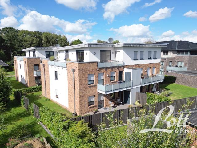 Tolle Oberwohnung mit Balkon in Augustfehn mit Fahrstuhl!