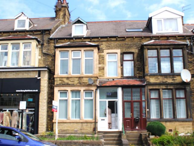 Toller Lane, Bradford BD9, 5 bed terraced house to rent, £1,175 pcm | PrimeLocation