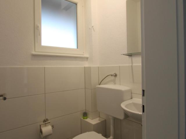 Tolles gepflegtes möbliertes Zimmer in Studenten WG