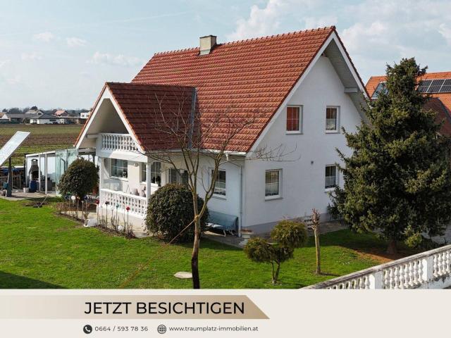 Tolles Einfamilienhaus mit Garten, Terrasse & zusätzlichem Raum über der Garage in ruhiger Lage in MURECK!