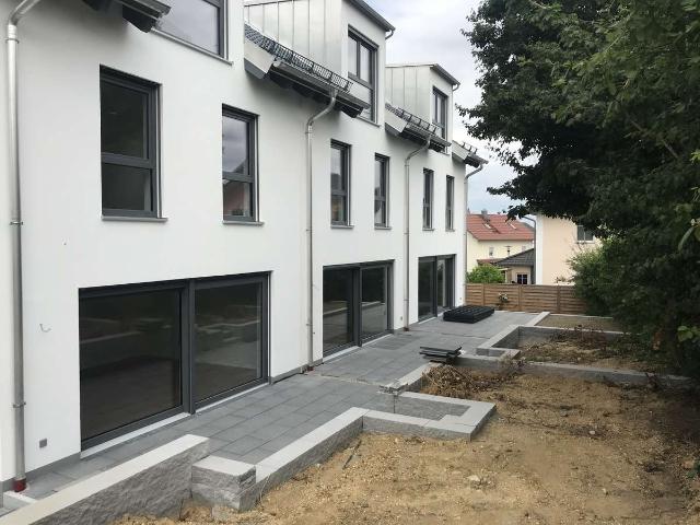 Tolles Reihenmittelhaus, Baujahr 2022, 111 m² in Taufkirchen Vils