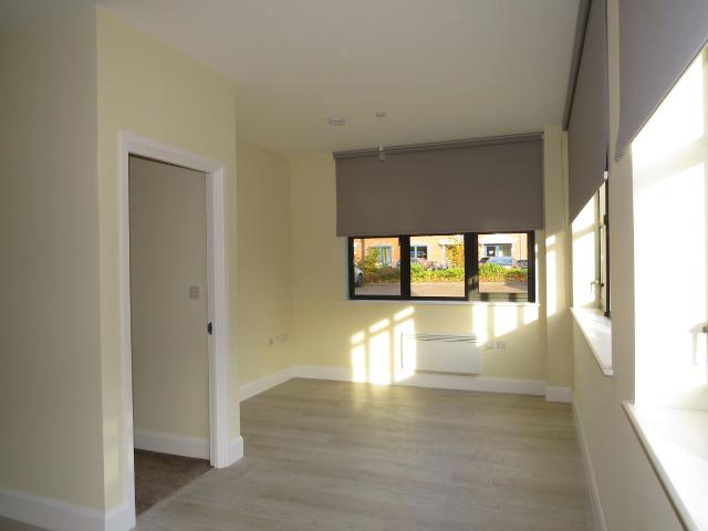 Tolpits Lane, Watford WD18, 1 bed flat to rent, £1,350 pcm | PrimeLocation