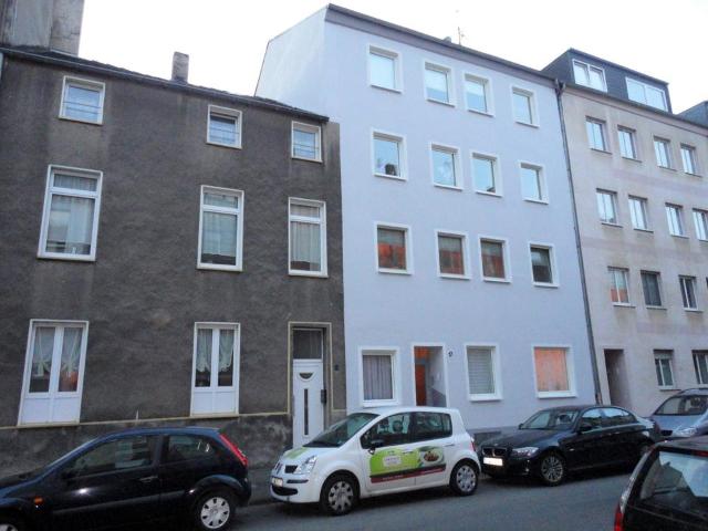 Top 3,5 Zimmerwohnung mit Balkon in DU Duissern