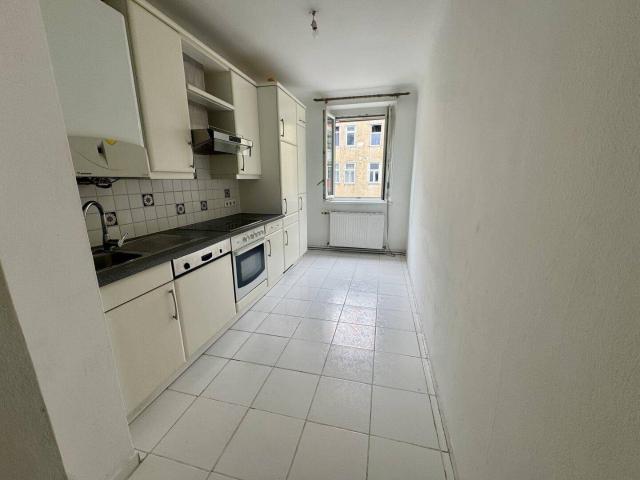 3 Zimmer Wohnung mit Loggia und zentral begehbaren Zimmern in 1100 Wien