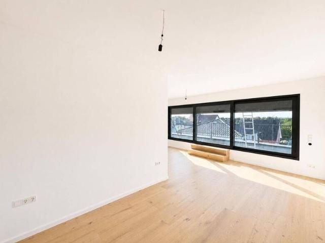 Top 3 Zimmer Wohnung mit Dachterrasse