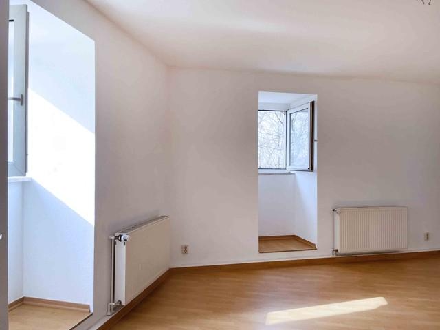 Top 3 Raum Wohnung hinter dem Reileck Einbauküche, eigener Garten und Stellplatz möglich