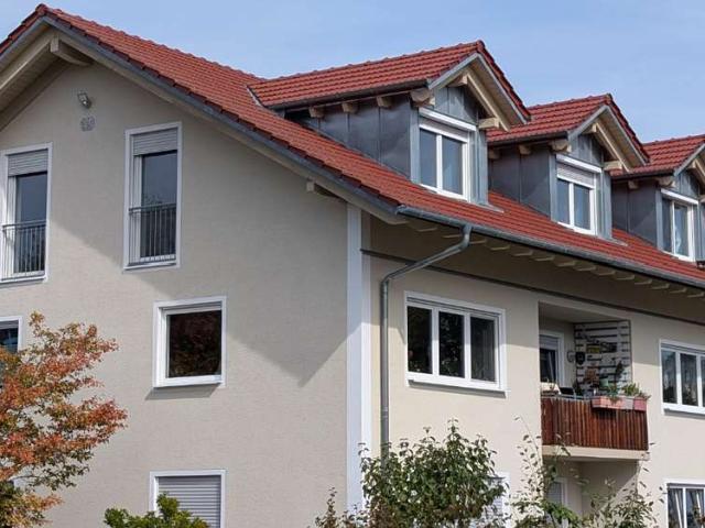 TOP 2 Zi Dachgeschosswohnung mit Weitblick in Poing S2 * ohne Balkon