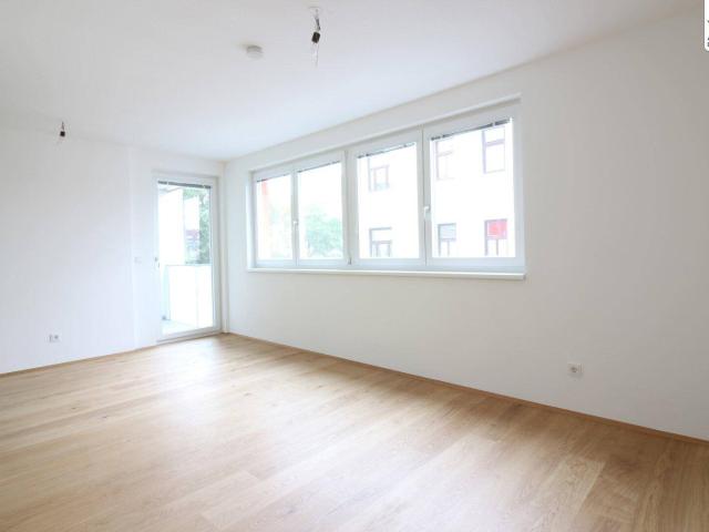 Top 2 Zimmerwohnung mit Loggia nähe U3