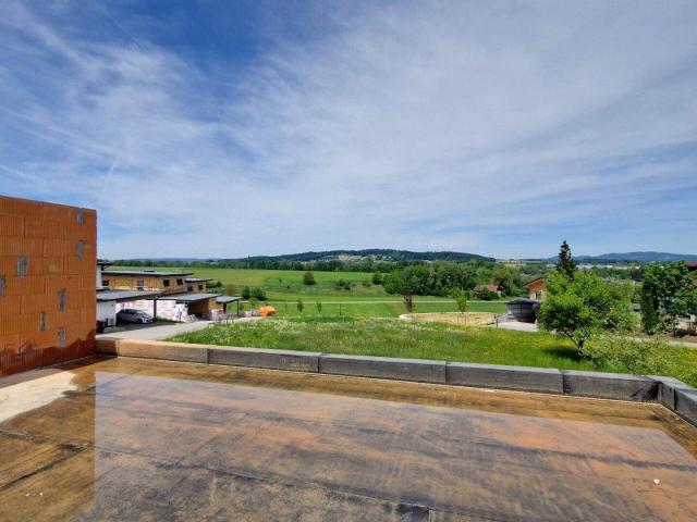 Top 2! Belagsfertige, moderne Doppelhaushälfte mit 2 Carportstellplätzen, 4 Zimmer, 2 Terrassen, Balkon, Eigengarten!