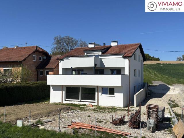 TOP 2 Erstbezug: geräumige Terrassenwohnung mit Grünblick in Wallern an der Trattnach Breitwiesen !