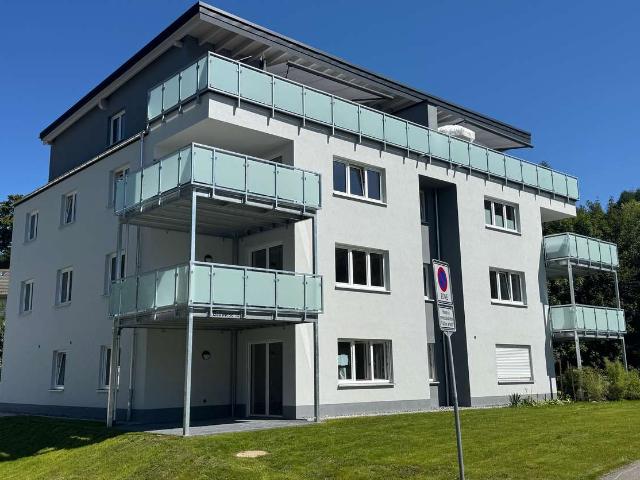 Top: 4 Zi Wohnung in Toplage, KFW 55 Niedrigenergie, FBH, gr. Balkon, zentrale Lage