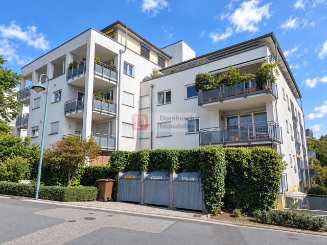 Top! 4 Zimmer Wohnung mit Balkon, Einbauküche und 2 × Doppelparker