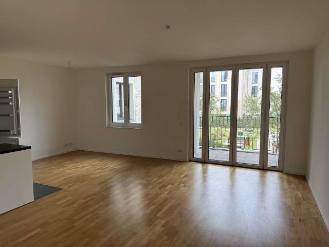 TOP 4 Zimmer Wohnung mit Fußbodenheizung und Einbauküche!
