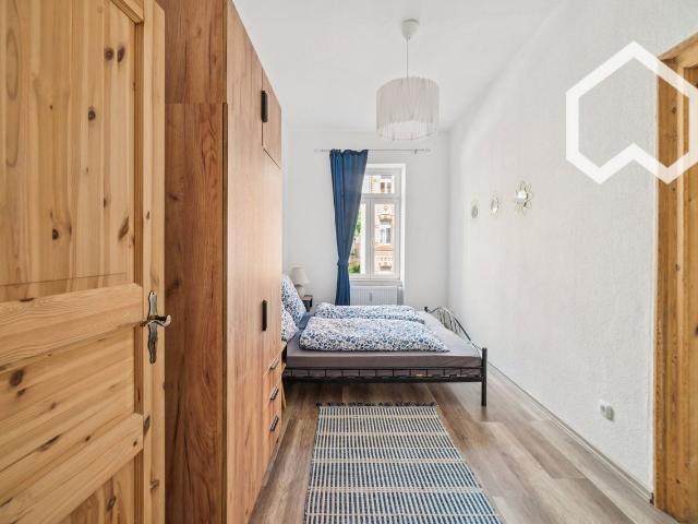 Top! 4 furnished rooms, quiet and bright. Only 9 min. to the city center/central train station & 10 min. to the Highway, Leipzig Amsterdam Apartments for Rent