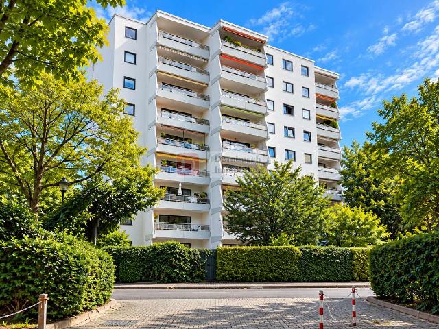 Top! Charmante Wohnung mit Loggia und Gestaltungspotenzial