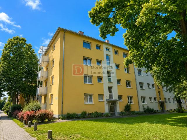 Top! Charmante 1,5 Zimmer Wohnung mit Loggia & EBK in attraktiver Lage