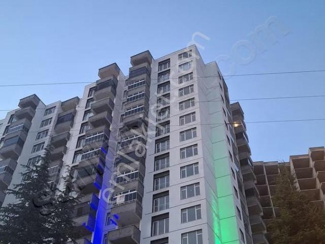 Topçam Mahallesinde Oturuma Hazır Kiralık Sıfır 2+1 Daire