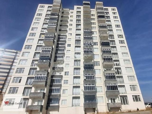 Topçam Mahallesi'nde 3+1 Daire | Vadi Emlak
