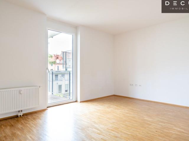 | ihr Neues Zuhause Wartet | Top Anbindung | 2 Zimmer mit Separater Küche | Balkon