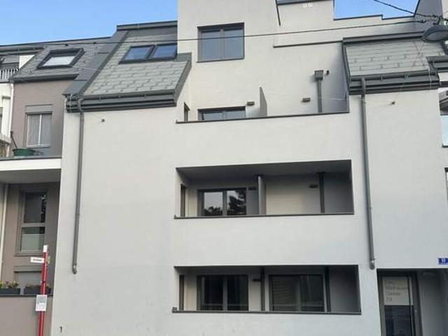 Top Anbindung 5 Minuten zur U6 Perfekta Strasse, Ruhelage PUR Sonnenbalkon