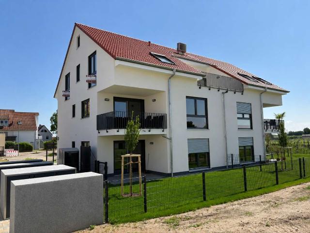 TOP Angebot! NEUBAU Penthouse Wohnung mit Klimaanlage, Dachterrasse und Blick auf den Pfälzerwald