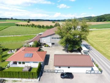 Top Angebot Reitsportimmobilie mit Haus und Reithalle