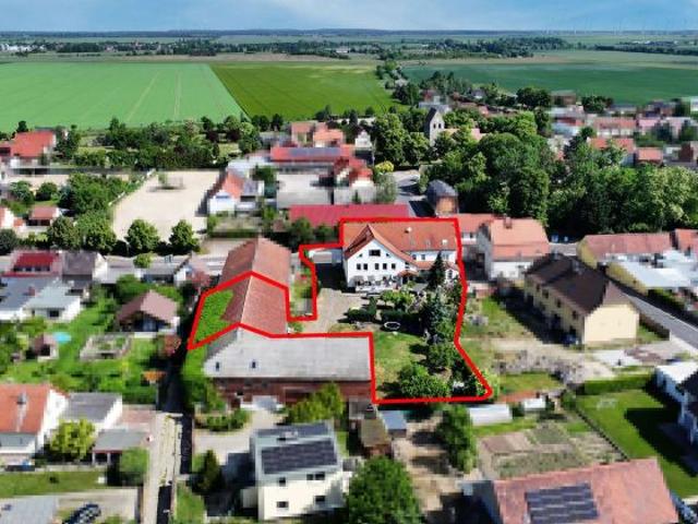 Top Anlageobjekt mit starker Rendite – 9 Einheiten + Scheune, ausbaubar auf über 53.880 € p.a