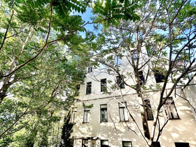 Top aufgeteilte Altbauwohnung mit Eigengarten! Zwischen Rochusmarkt und Kardinal Nagl Platz!