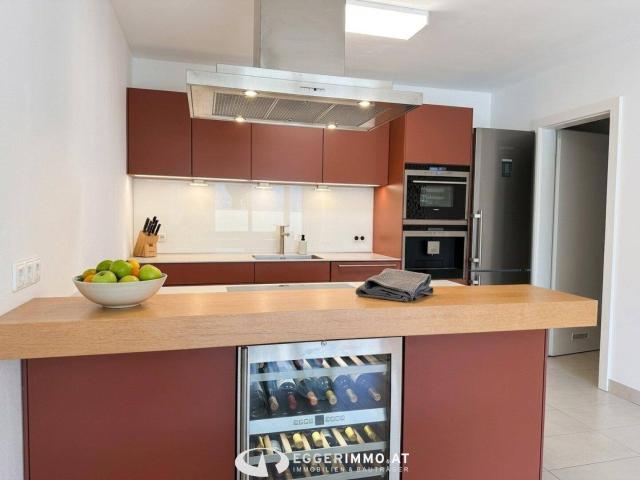 Top ausgestattete 3 Zi Wohnung mit Seeblick in Zell am See zu vermieten | große Terrasse | Carport