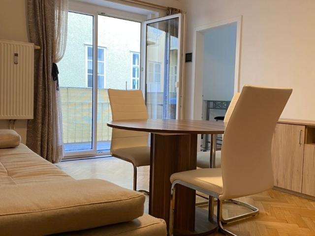 TOP GELEGENHEIT GACONNIERE ANLEGER FREIER MIETZINS BEST LAGE 1 BEZIRK INNERE STADT TUMMELPLATZ 3 1 STOCK 1.5 ZIMMER/37 M2/LIFT/BALKON/ MÖBLIERT/KELLERABTEIL ! Provisionsfrei