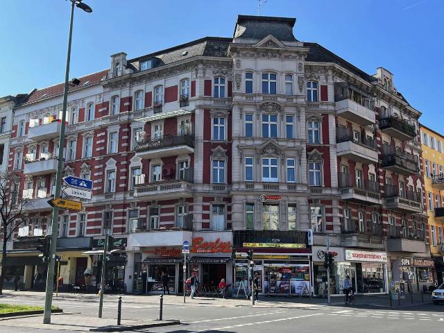 TOP Gelegenheit! Herrschaftliches Denkmal Wohn Geschäftshaus mit Ausbaupotenzial in begehrter Lage!