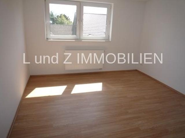 TOP* Gemütliche 2 Zimmerwohnung plus Pkw Stellplatz oder Garage !