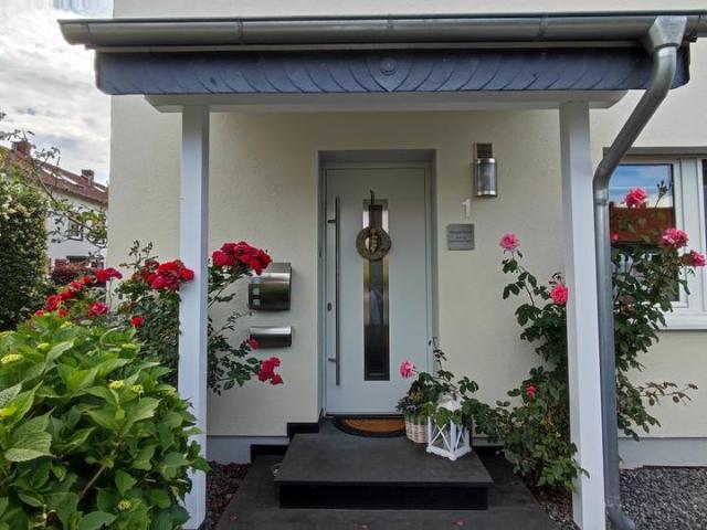 Top gepfl. modernes 2016 Reihenendhaus. Provisionsfrei !