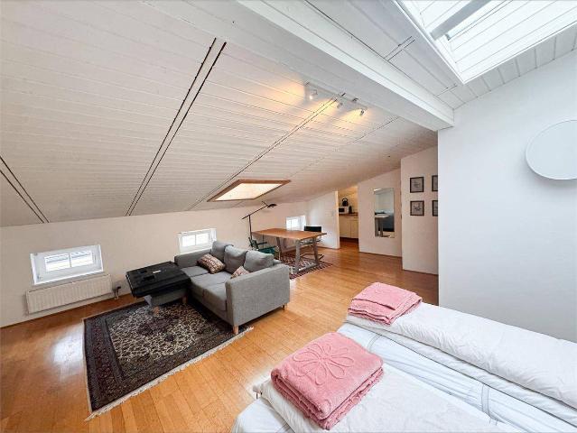 Top gepflegte Dachgeschoßwohnung mitten in der Altstadt von Salzburg