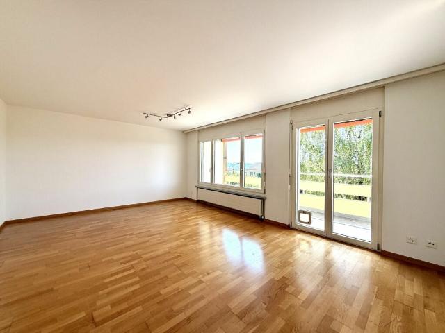 Top gepflegte 3.5 Zimmer Wohnung in Flumenthal!