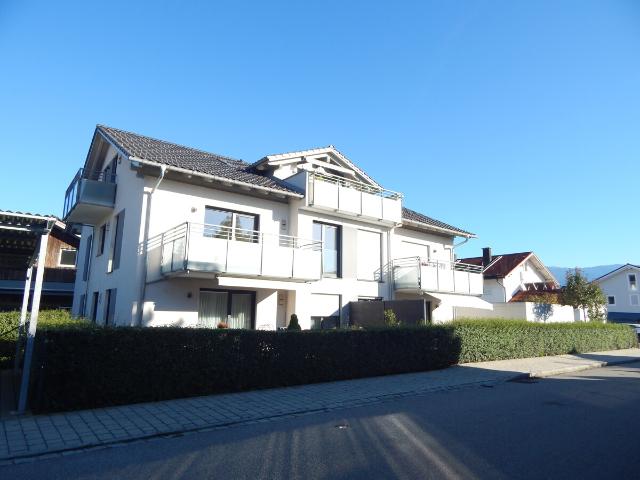Top gepflegte 3 Zimmer Wohnung in Ainring – hochwertig ausgestattet, sofort bezugsfrei!