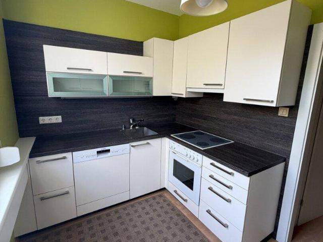 Top gepflegte 3 Zimmerwohnung mit Loggia und Parkplatz in absoluter Ruhelage in der Waldwiese