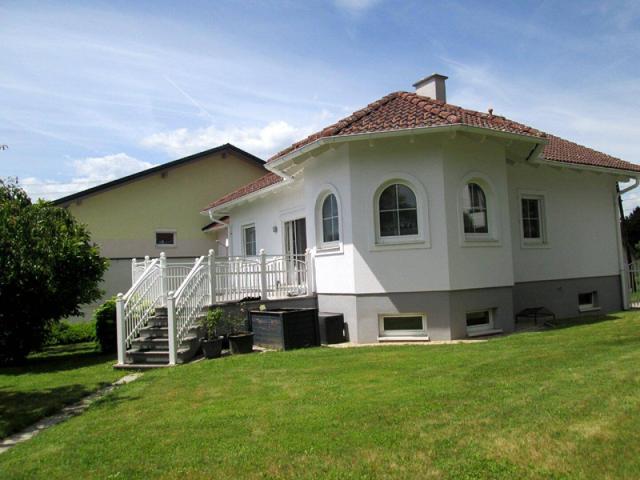 Top gepflegtes Einfamilienhaus mit Niveau in ruhiger Ortslage!