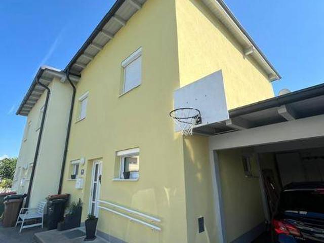 Top gepflegtes REIHENHAUS in sonniger, ruhiger Lage