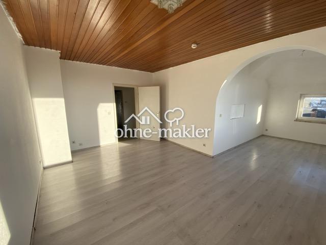 Top geschnittene, helle 4 Zimmer Wohnung in Neustadt bei Coburg
