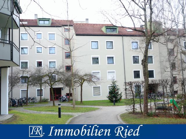 Top geschnittene 2 Zimmer Wohnung mit Loggia in Berg am Laim in zentraler Lage Nähe Ostbahnhof
