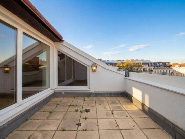 TOP Dachterrassenwohnung mit tollem Ausblick in bester Wohngegend!