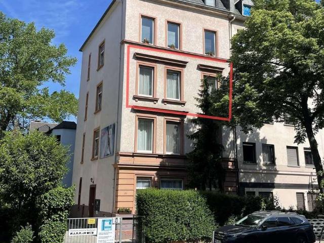 TOP DEAL IN SACHSENHAUSEN: Vermietete Altbauwohnung im 1. OG. jetzt oder nie!