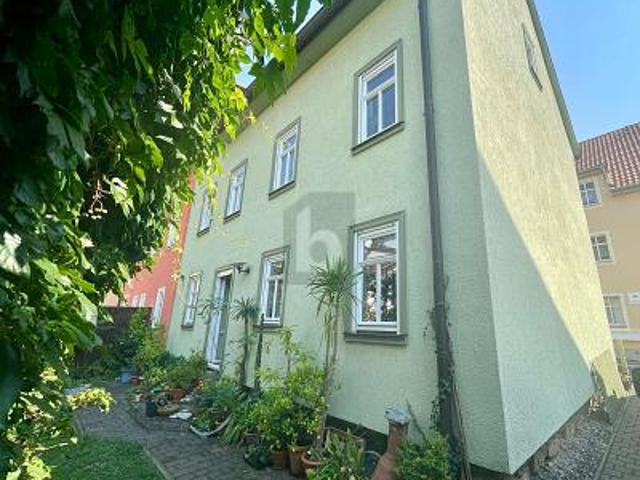 TOP E WERTE, SEHR GEPFLEGT, ZENTRALE LAGE