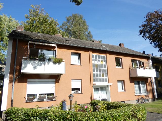 Top Erdgeschoss Wohnung modernisiert und in ruhiger Lage