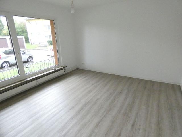 Top Erdgeschoss Wohnung – modernisiert und in ruhiger Lage
