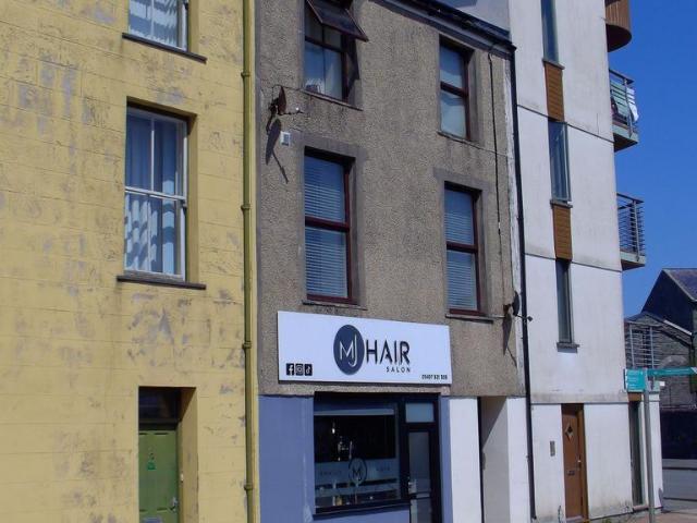 Top Flat, Holyhead, LL65 1 bed apartment to rent £625 pcm £144 pw